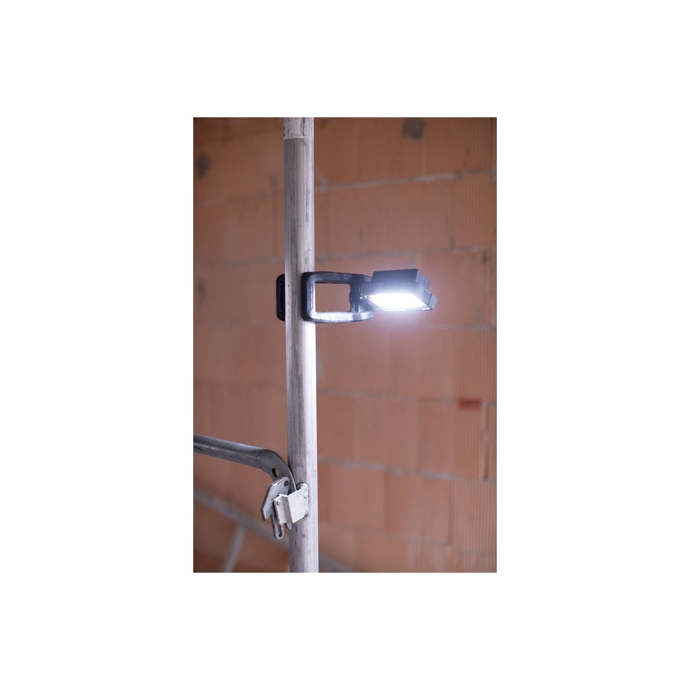  Lampa robocza CL 1050 MA / Reflektor LED 10W